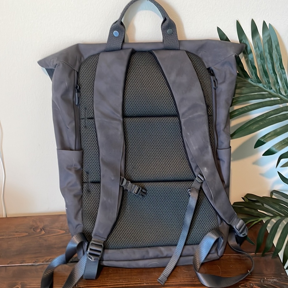 Lululemon Backpack - Picture 2 of 7